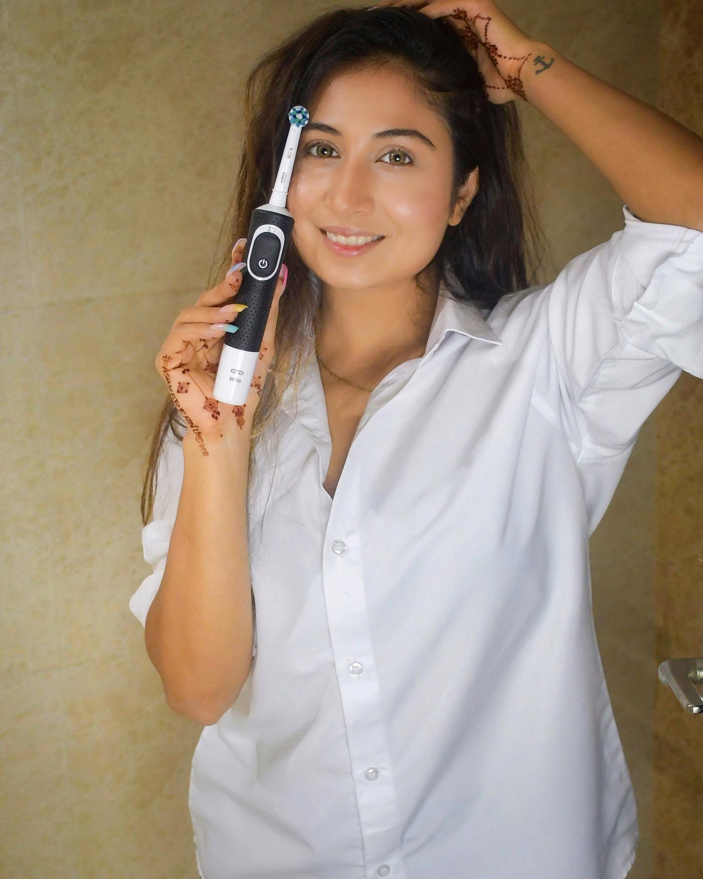 Oral B x The Hype image 3